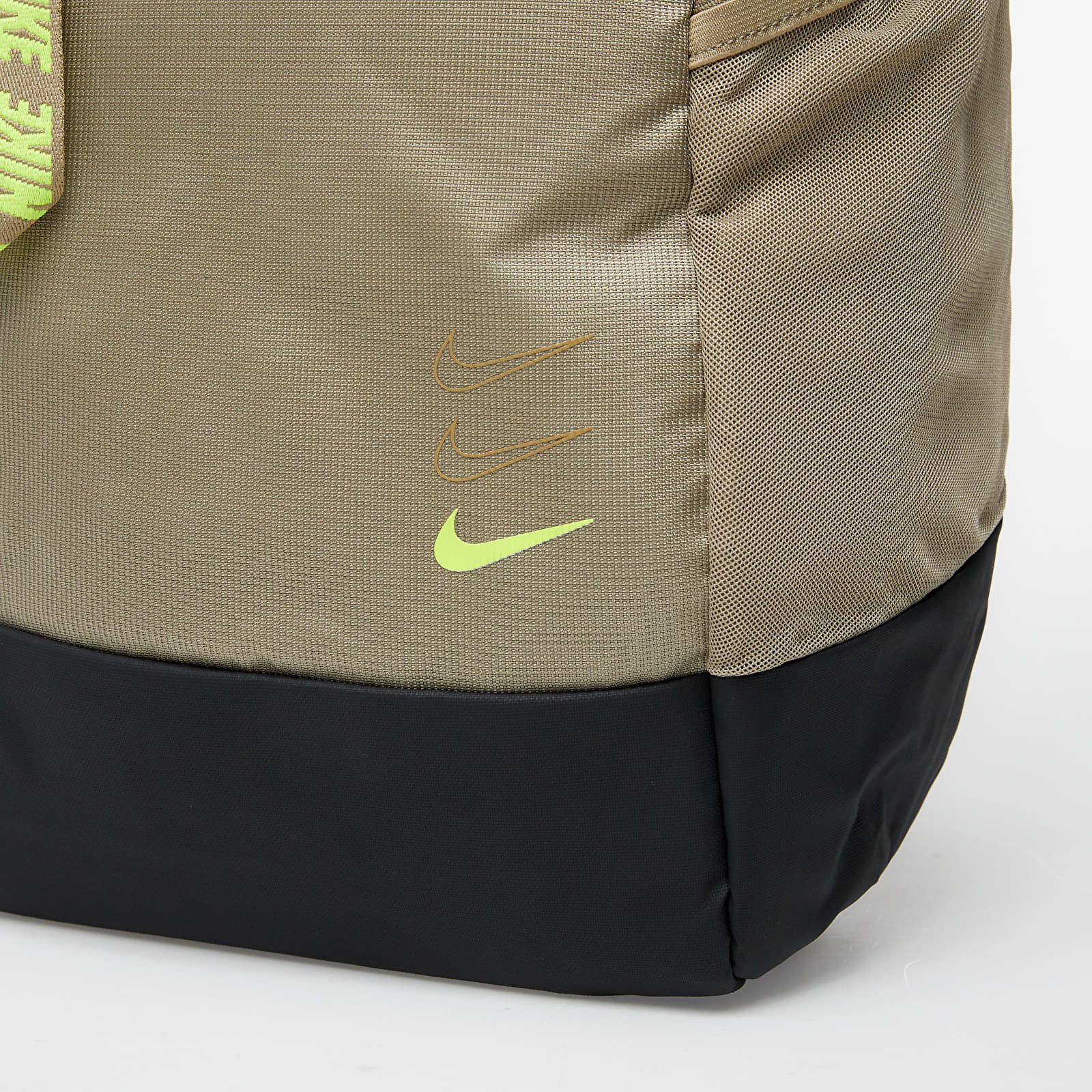 Rygsække Nike Sportswear Essentials Backpack Khaki/ Dark Smoke Grey/ Lemon Venom