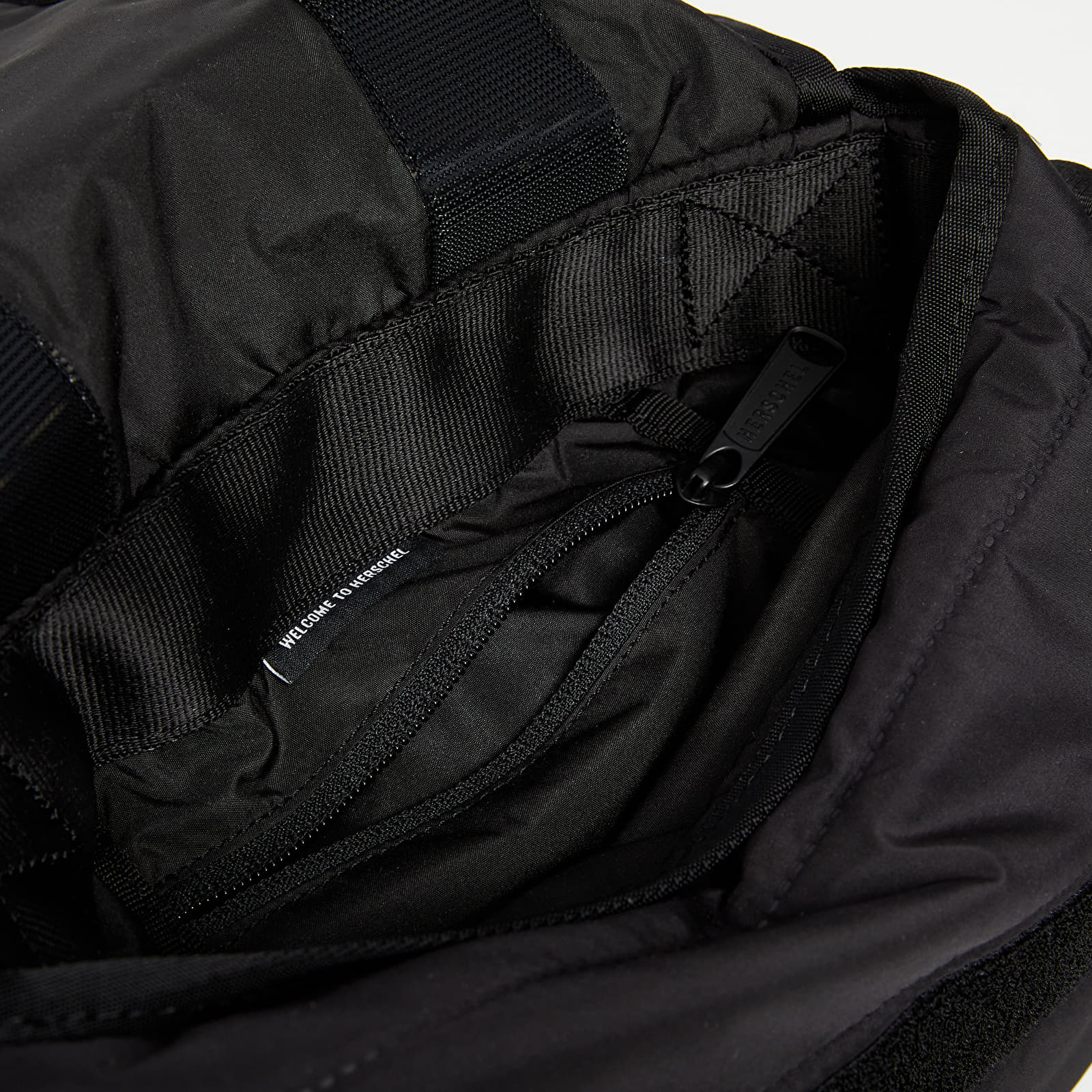 Crossbody bags Herschel Supply Co. Grade Messenger Mini Crossbody Black