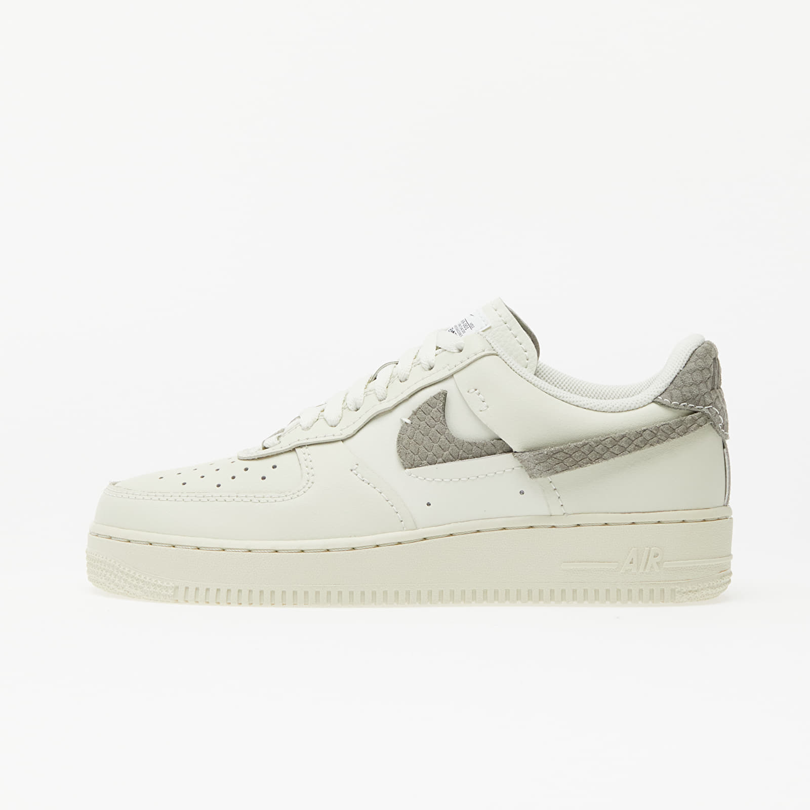 Women's shoes Nike Wmns Air Force 1 LXX Sea Glass/ Light Army