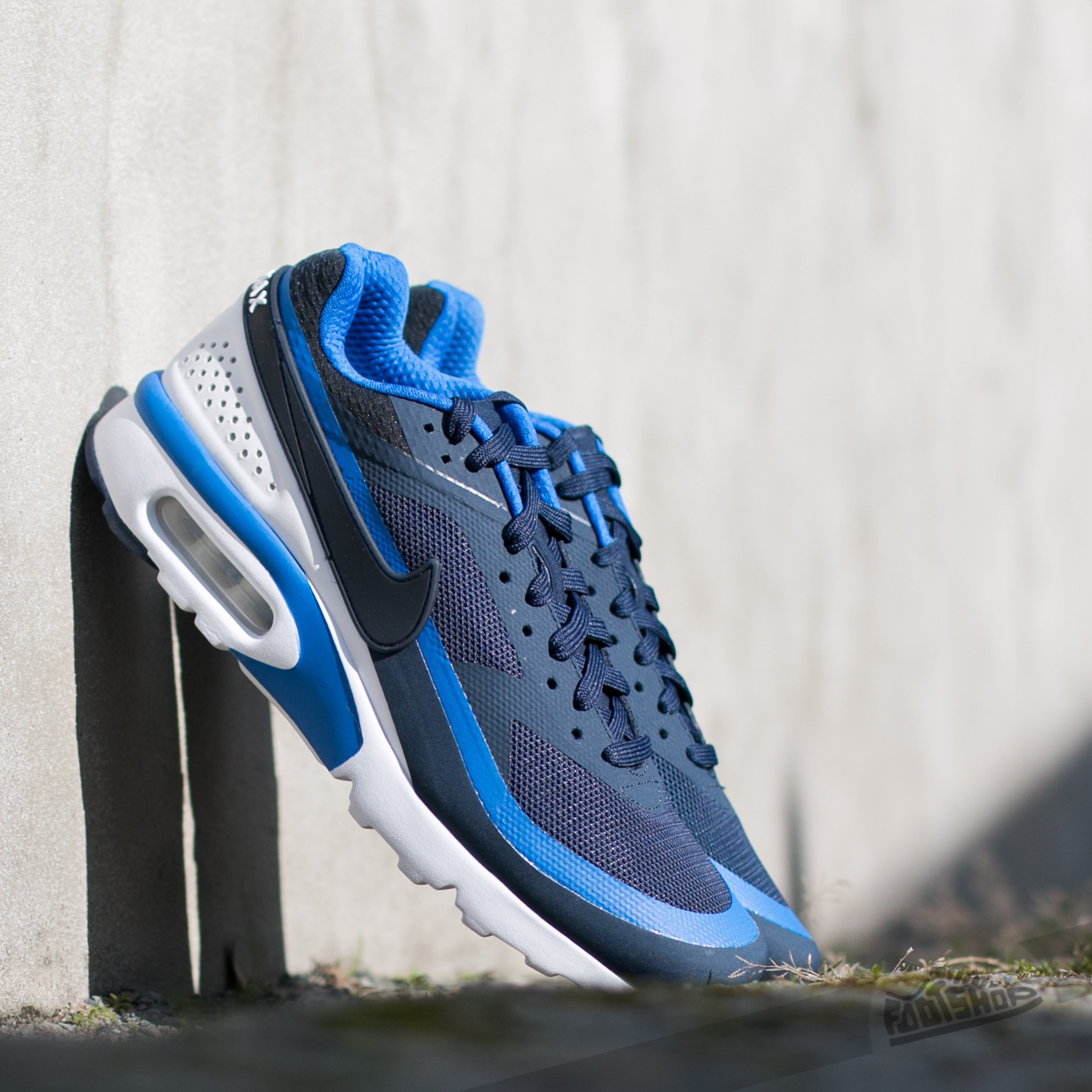 Men's nike air max bw ultra running shoes deals