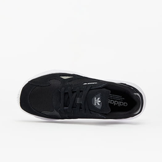 adidas Falcon W