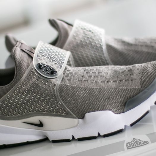 Nike sock dart medium grey hotsell