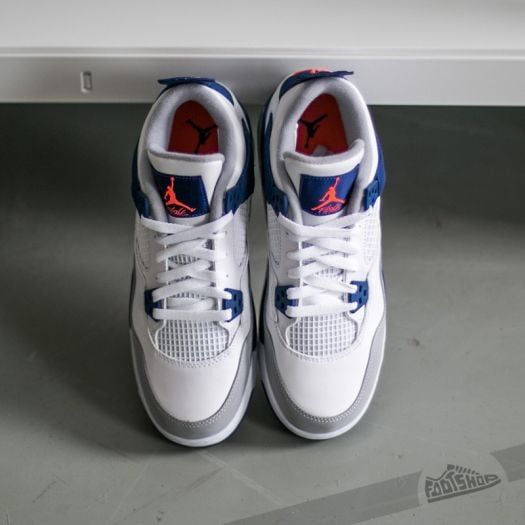 Air Jordan 4 Retro GG