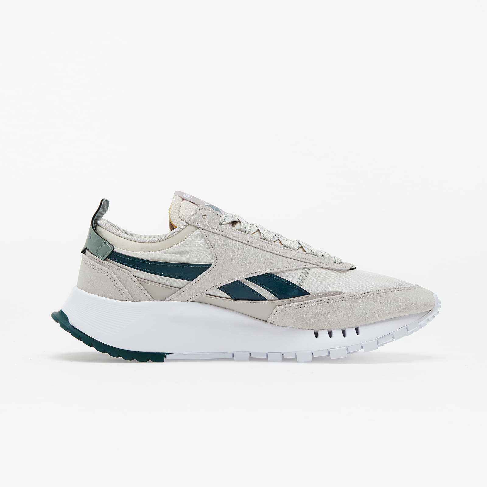 Reebok store classic sandstone