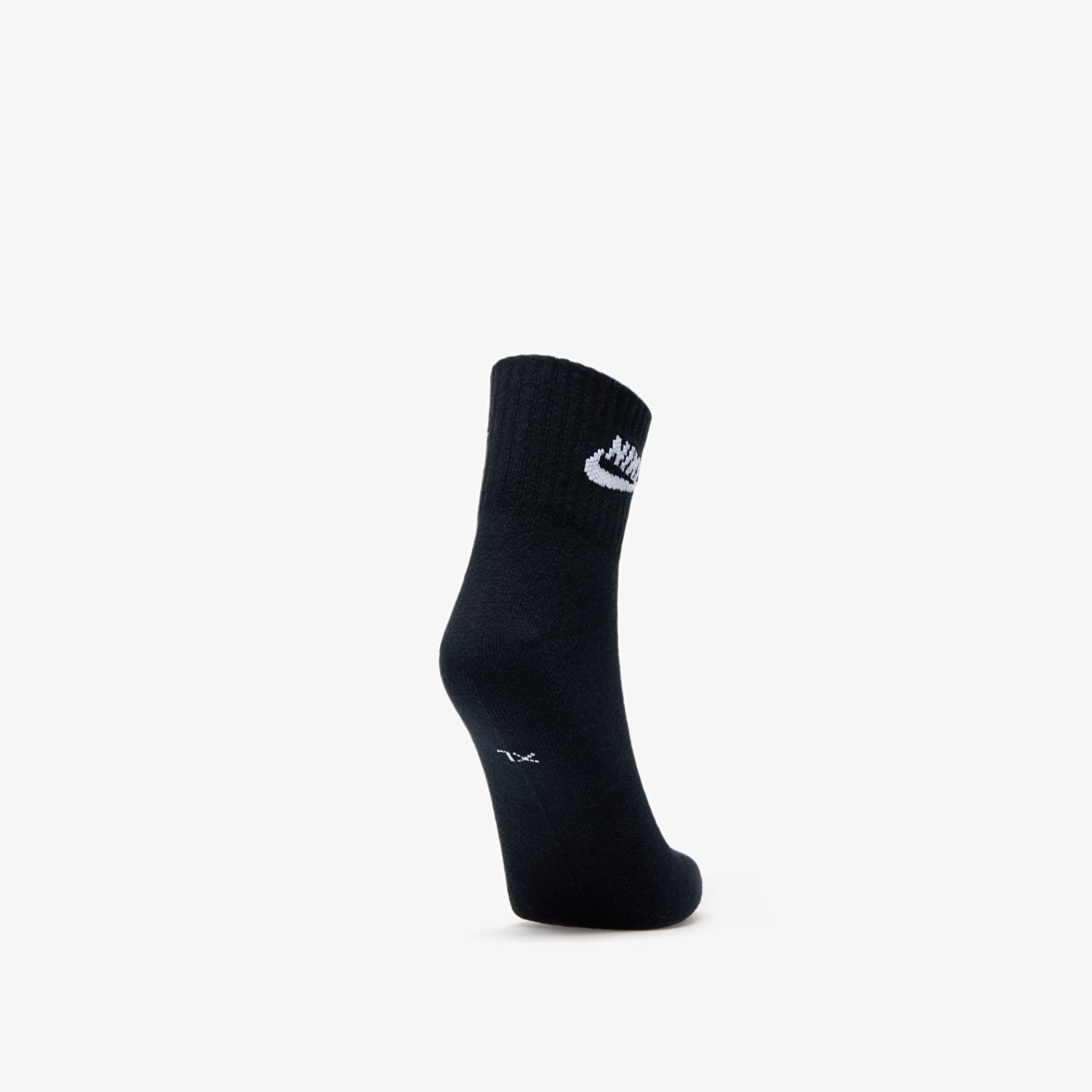 Nike Sportswear Everyday Essential Ankle Socks 3-Pack Black/ White - 1 | YEO