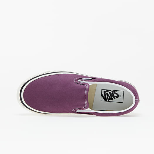 Vans classic slip on 9 discount