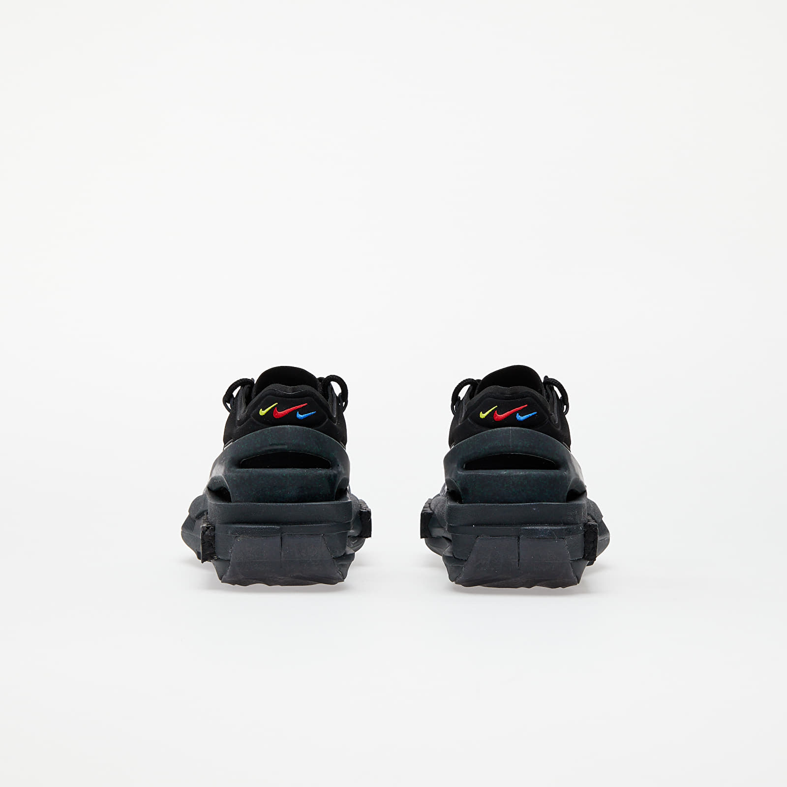 Încălțăminte și sneakerși pentru femei Nike W Fontanka Edge Black/ Black-Off Noir-University Red