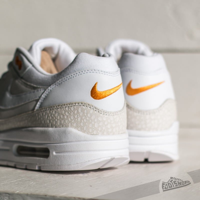 Air max one top kumquat