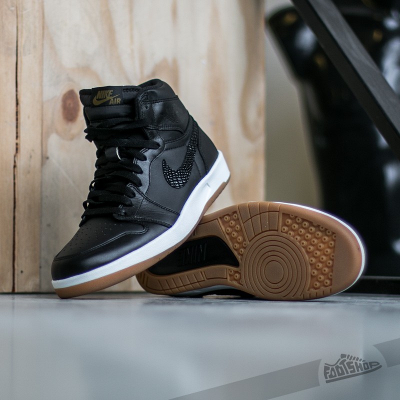 Men s shoes Air Jordan 1 High The Return Black Militia Green