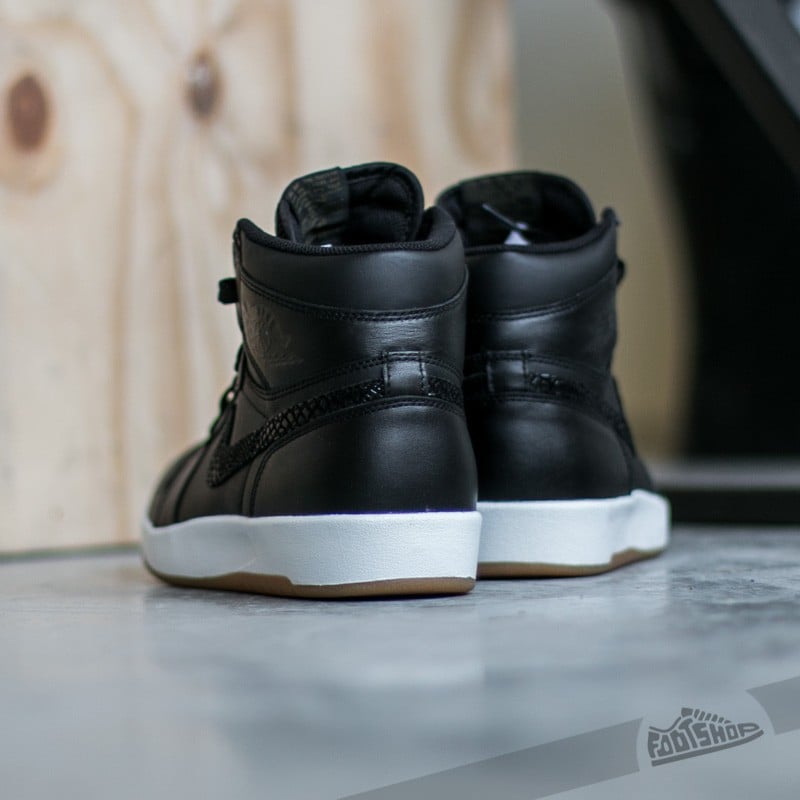 Men s shoes Air Jordan 1 High The Return Black Militia Green