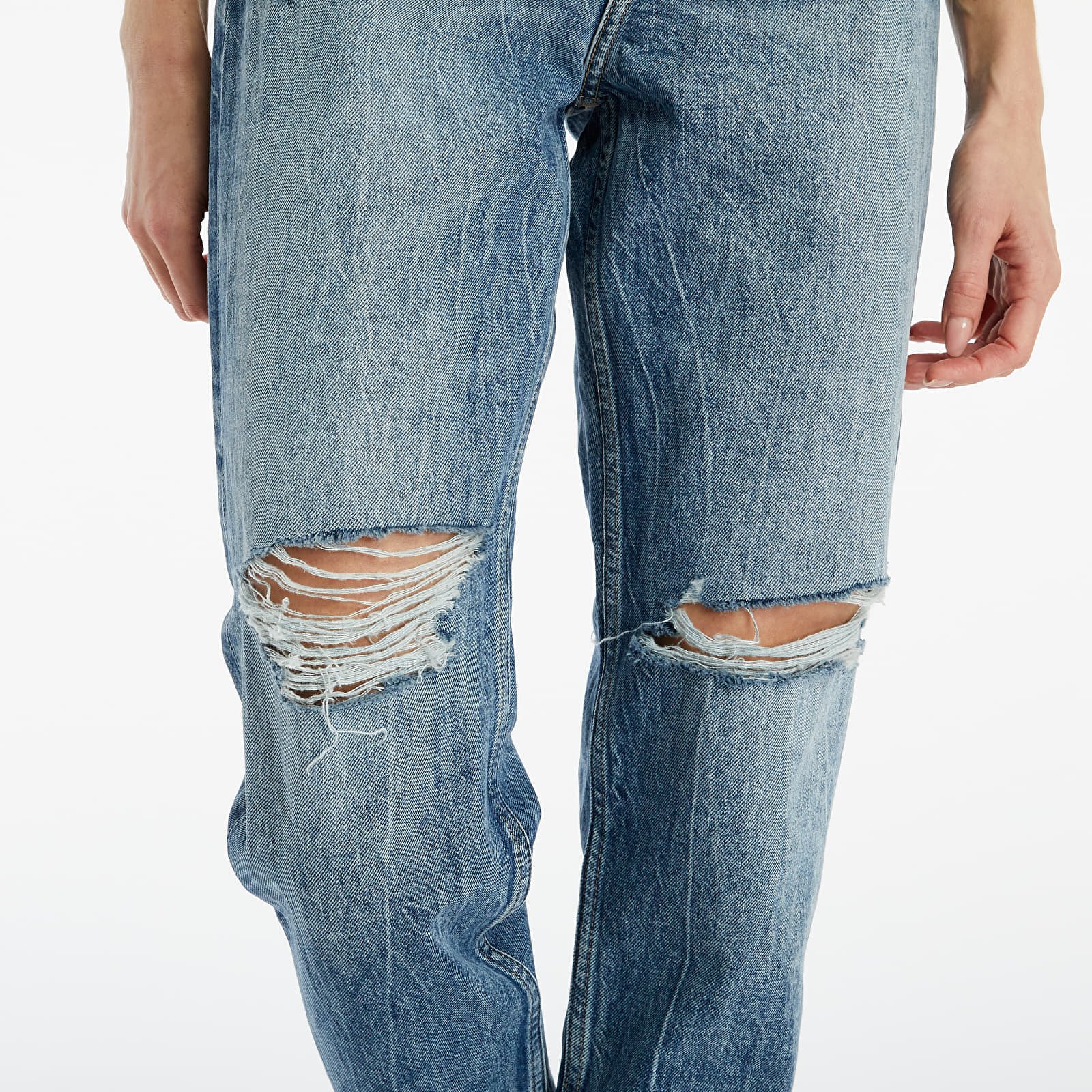 Jeans strappati on sale calvin klein
