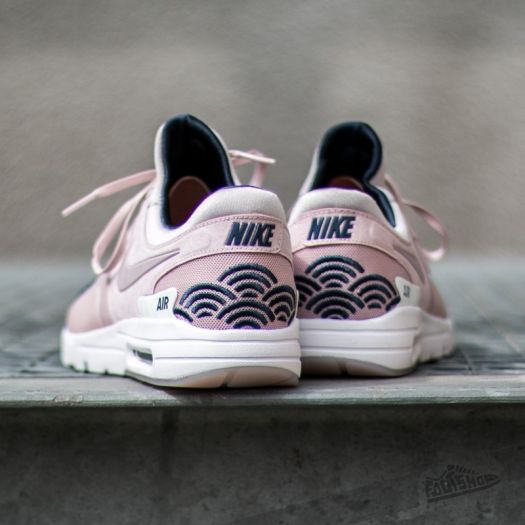 Women s shoes Nike W Air Max Zero LOTC QS Champagne Champagne Mid Navy Footshop
