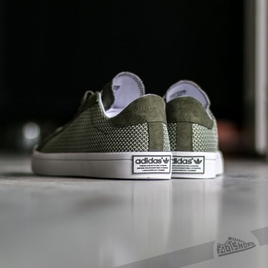 Adidas originals court vantage linen green top