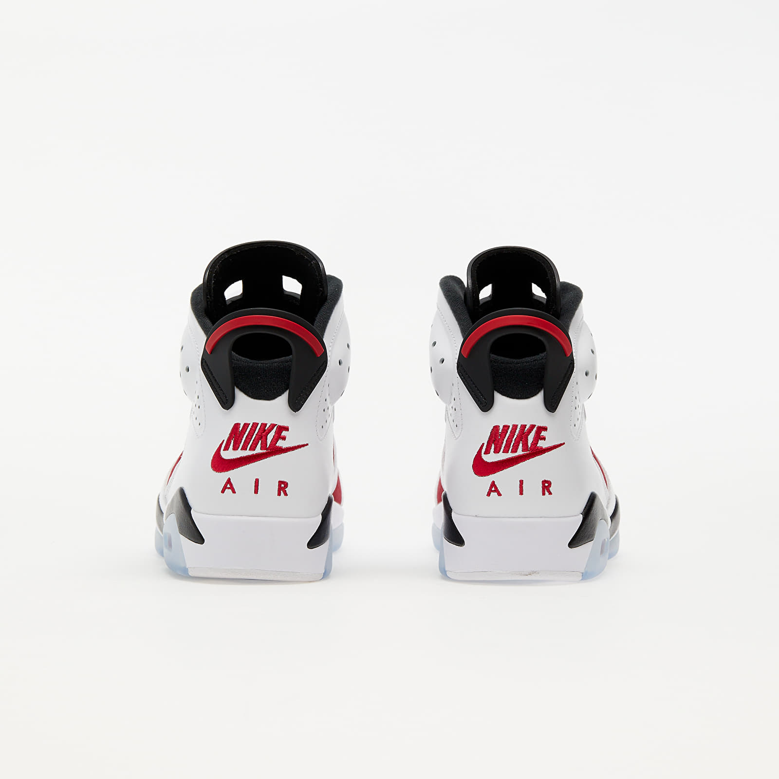 Jordan 6 retro junior 2025