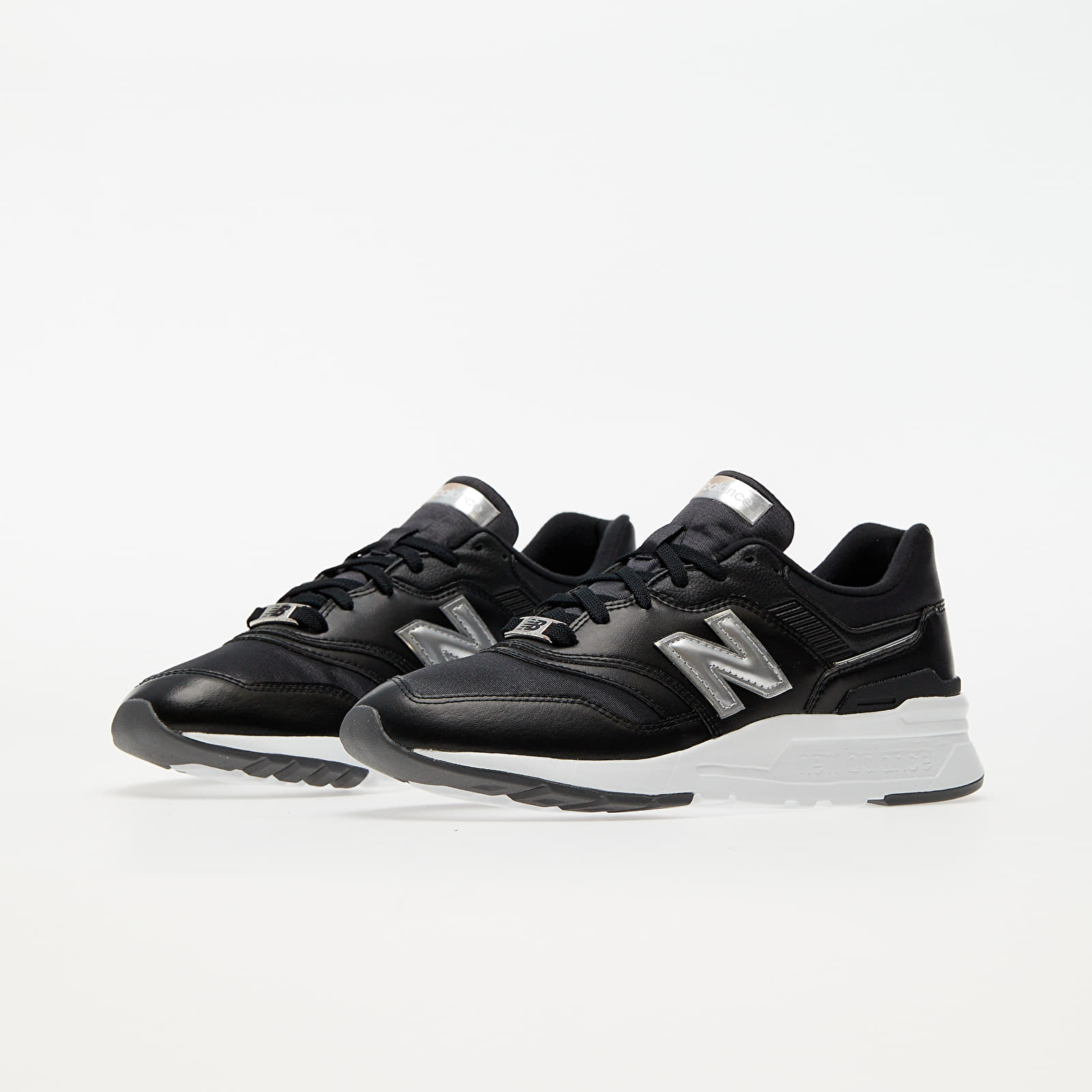 New balance 997 women silver clearance