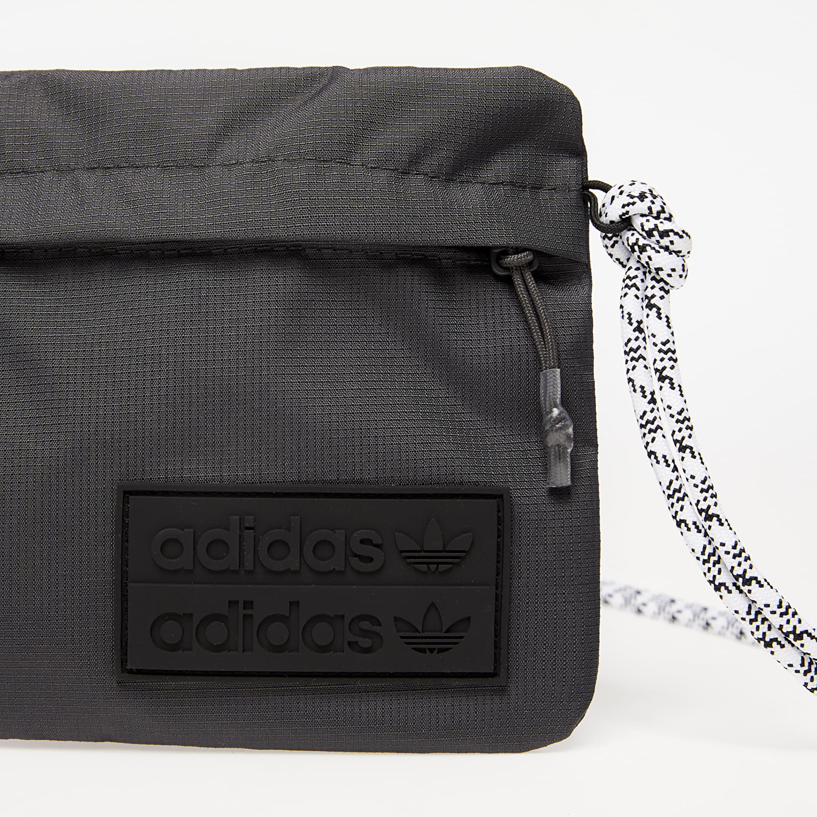 Adidas simple pouch hot sale
