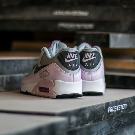 Nike Wmns Air Max 90 Essential