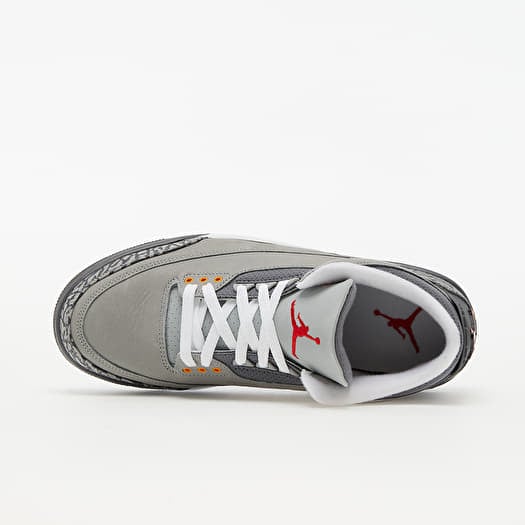Silver jordan 3 shop
