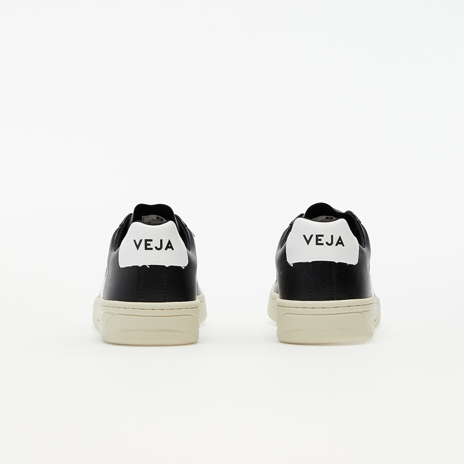 Men's shoes Veja Urca CWL Black/ White