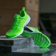 Nike air presto electric green on sale