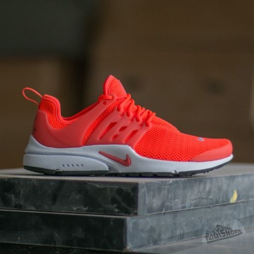 Nike presto womens red store