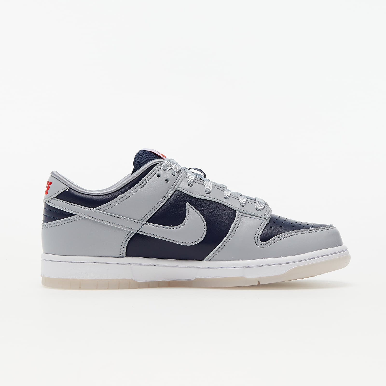 Women's shoes Nike W Dunk Low SP College Navy/ Wolf Grey-University Red