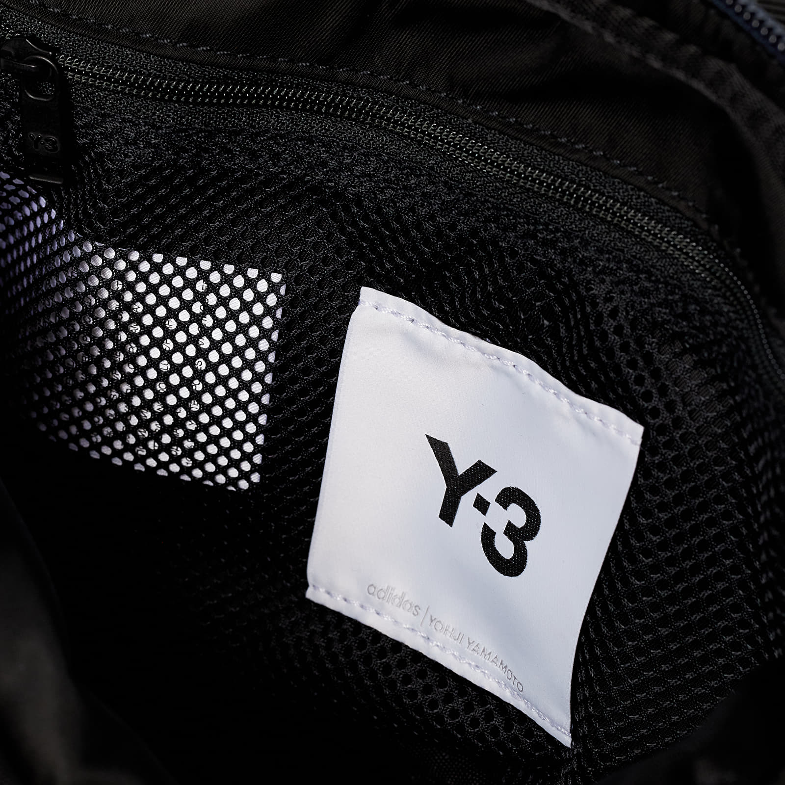 Hip nahrbtniki Y-3 Classic Sling Bag Legend Ink