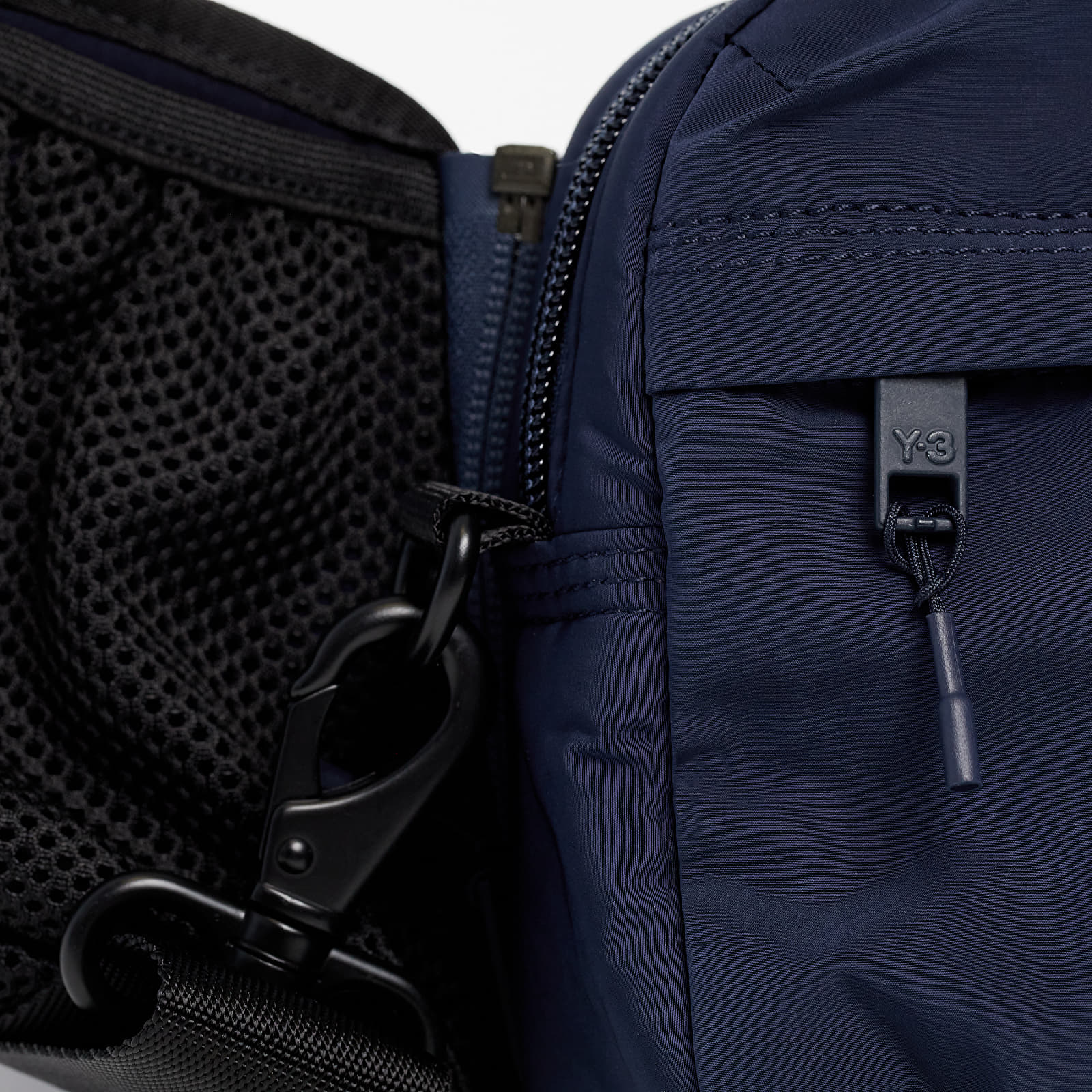 Hip nahrbtniki Y-3 Classic Sling Bag Legend Ink