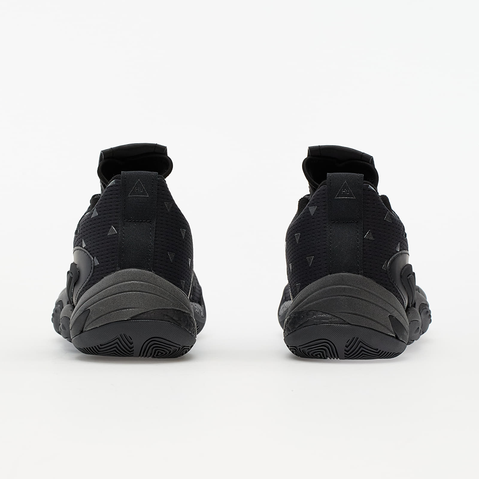 Meeste kingad adidas x Pharrell Williams Crazy BYW 2.0 Core Black/ Core Black/ Core Black
