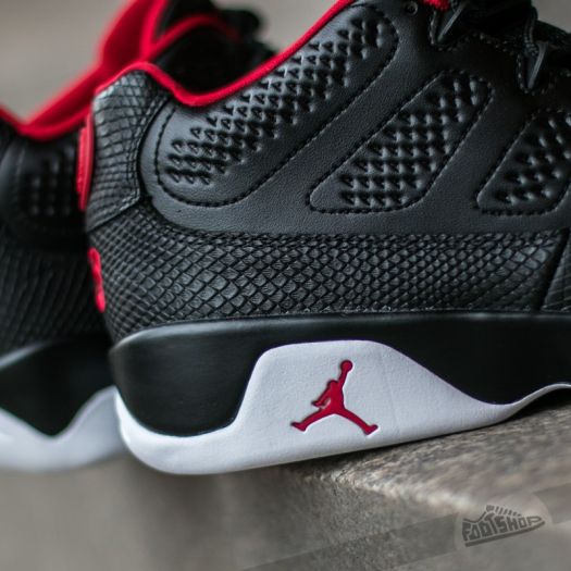 Retro shop 9 low