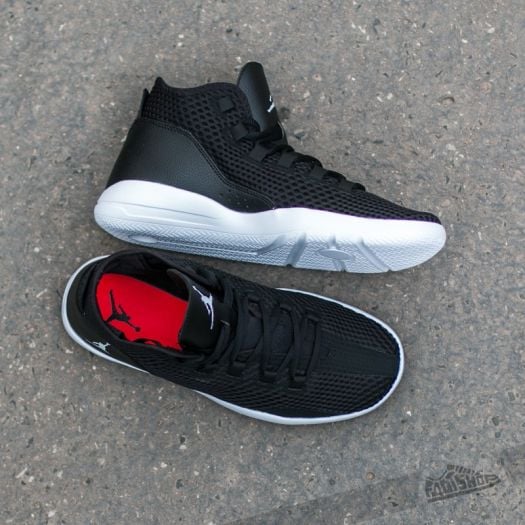 Jordan reveal schwarz 2025 rot