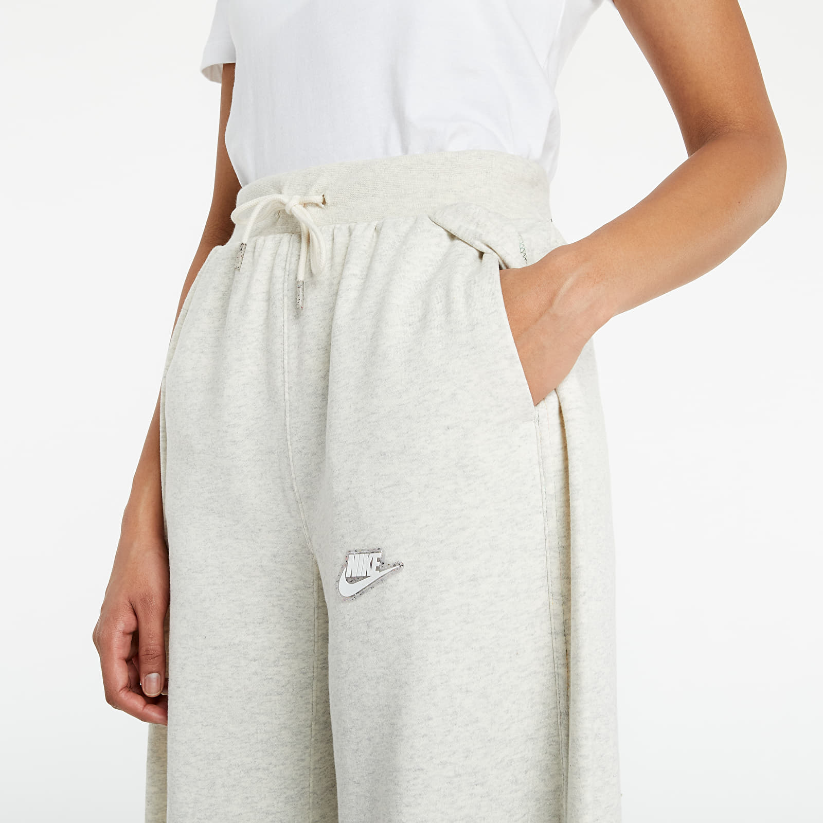 Jogger Pants Nike Sportswear W Pant Earth Day Mid Rise Oatmeal