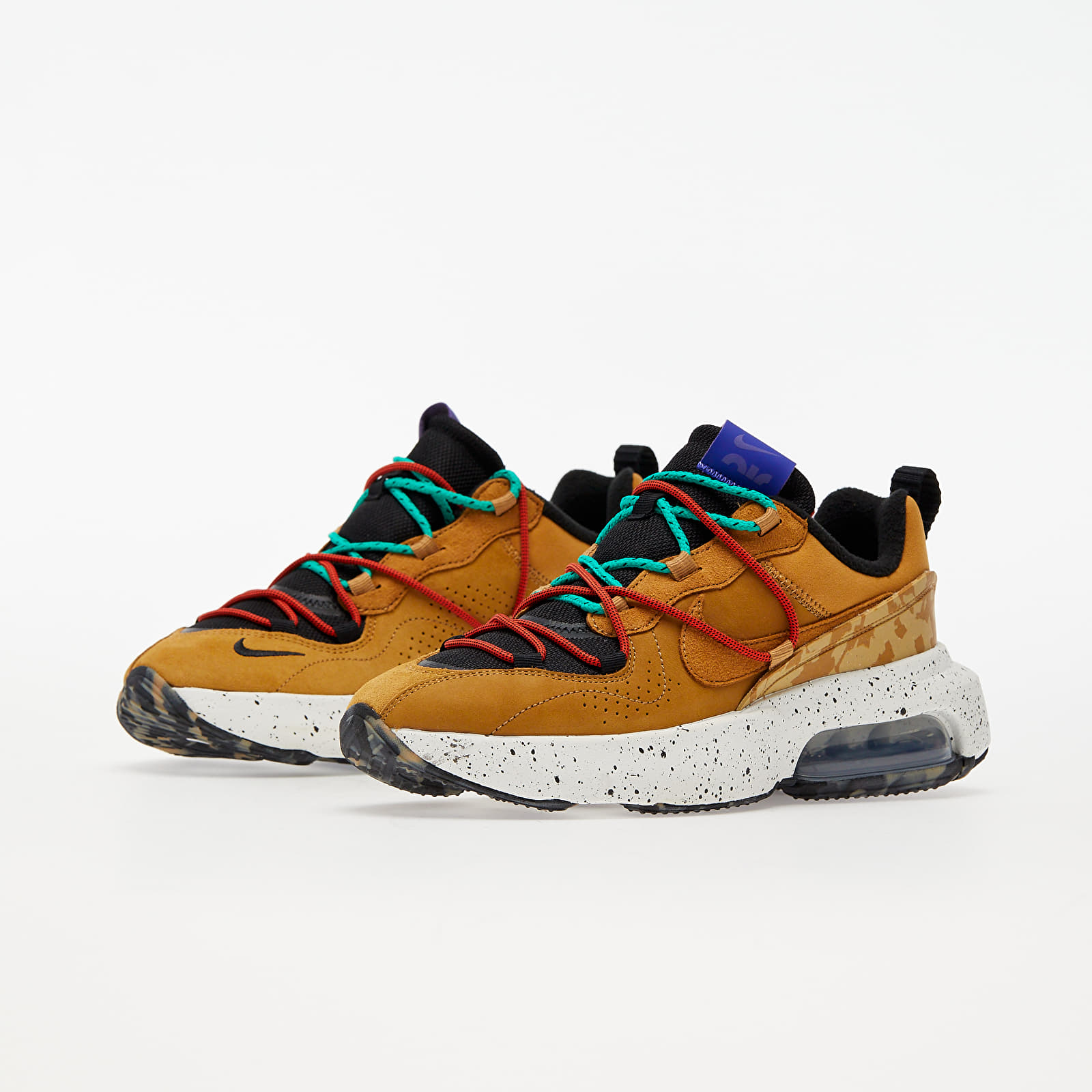 Damen Sneaker und Schuhe Nike W Air Max Viva Black Wheat Indigo Burst Habanero Red Footshop