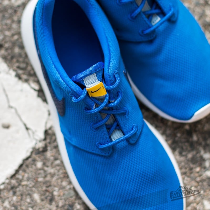 Women s shoes Nike Roshe One GS Hyper Cobalt Deep Royal Blue Varsity Maize Blue Footshop