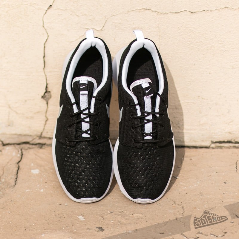 Roshe black and white fade clearance