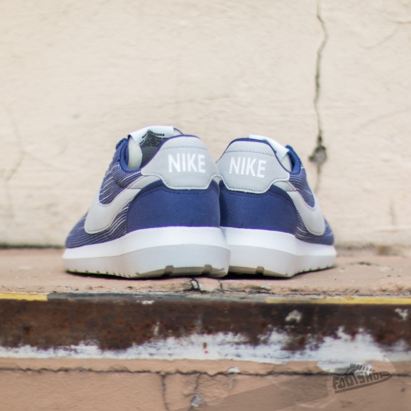 Scarpe donna Nike W Roshe LD- 1000 Dark Purple/ Pure Platinum-Sumit White