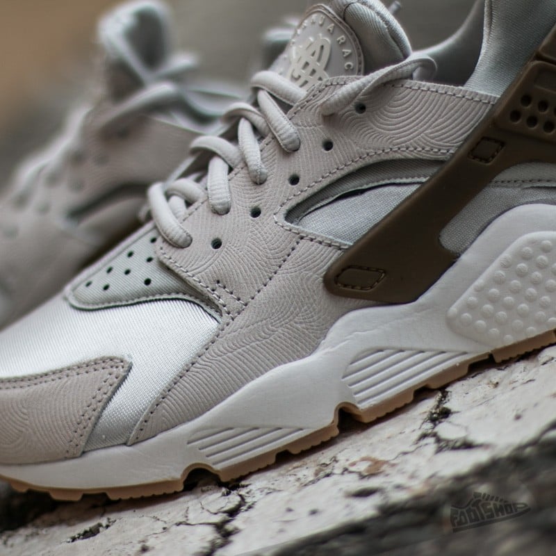 Chaussures et baskets femme Nike Wmns Air Huarache Run Premium