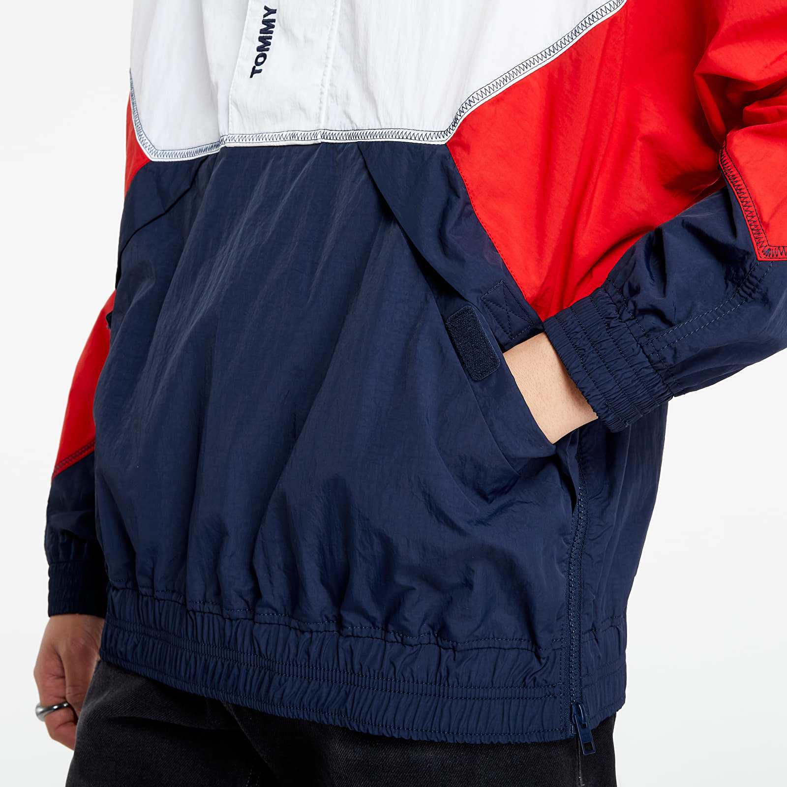 Trenerių striukės Tommy Jeans Lightweight Popover Jacket White/ Multi