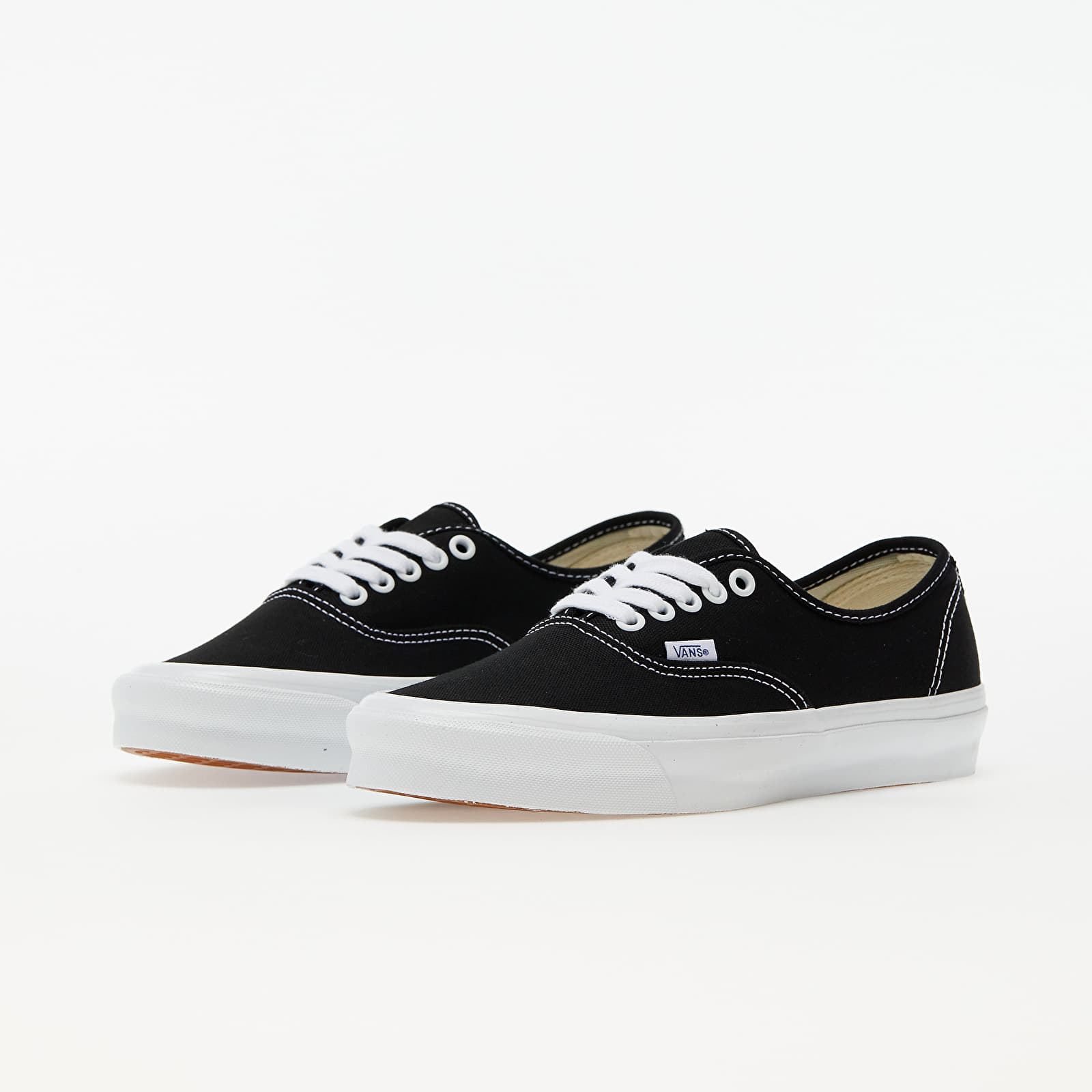 Vans authentic lx store black