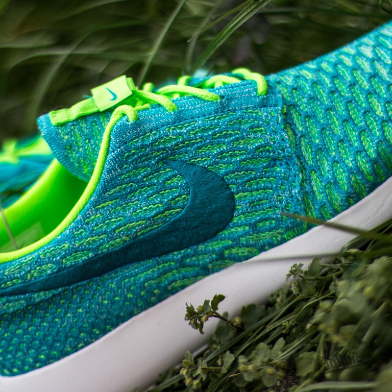 Buty damskie Nike Wmns Roshe One Flyknit Electric Green/ Blue Lagoon/ Glacier Ice