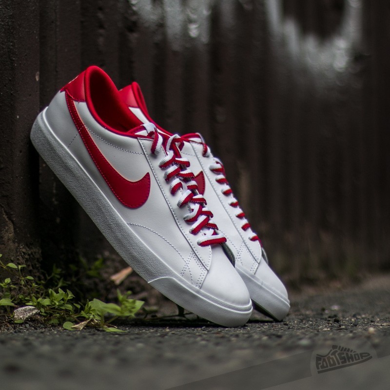 Nike Tennis Classic AC White/ Gym Red-Gum Med Brown
