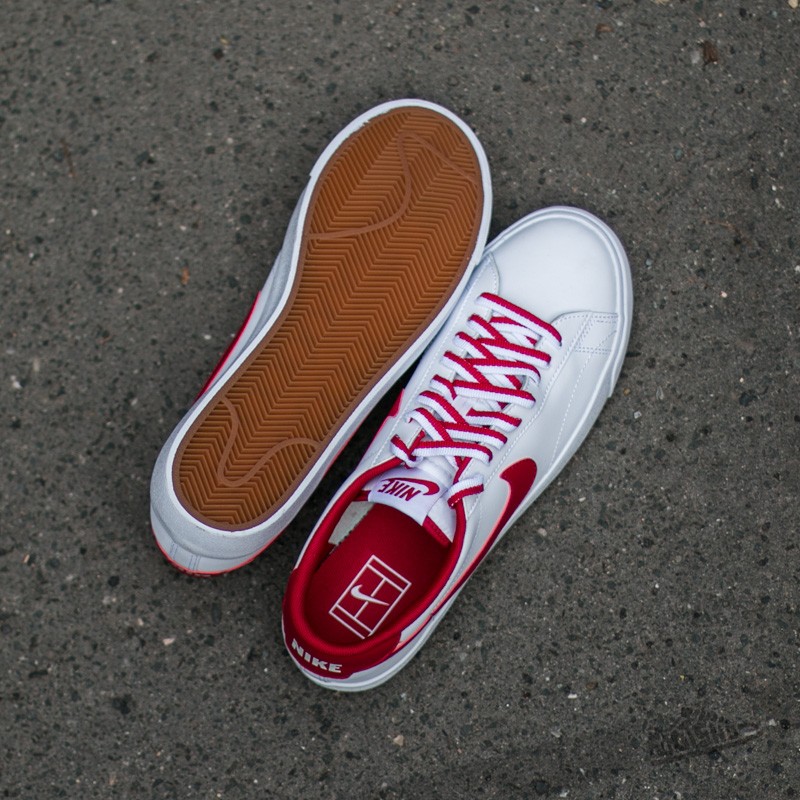 Pánské tenisky a boty Nike Tennis Classic AC White/ Gym Red-Gum Med Brown