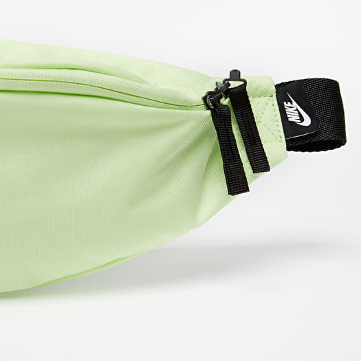 nike heritage hip pack air