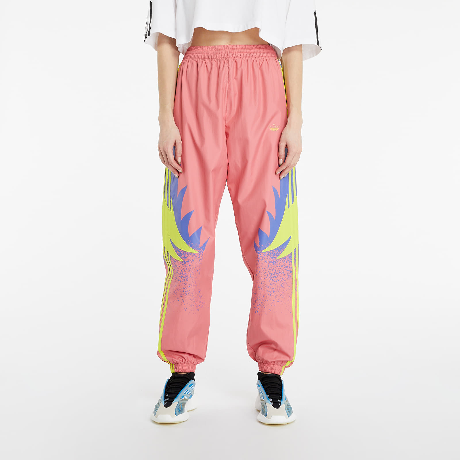 Pants and jeans adidas Fakten Track Pants Hazy Rose