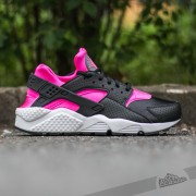 Nike huarache 2024 black and pink