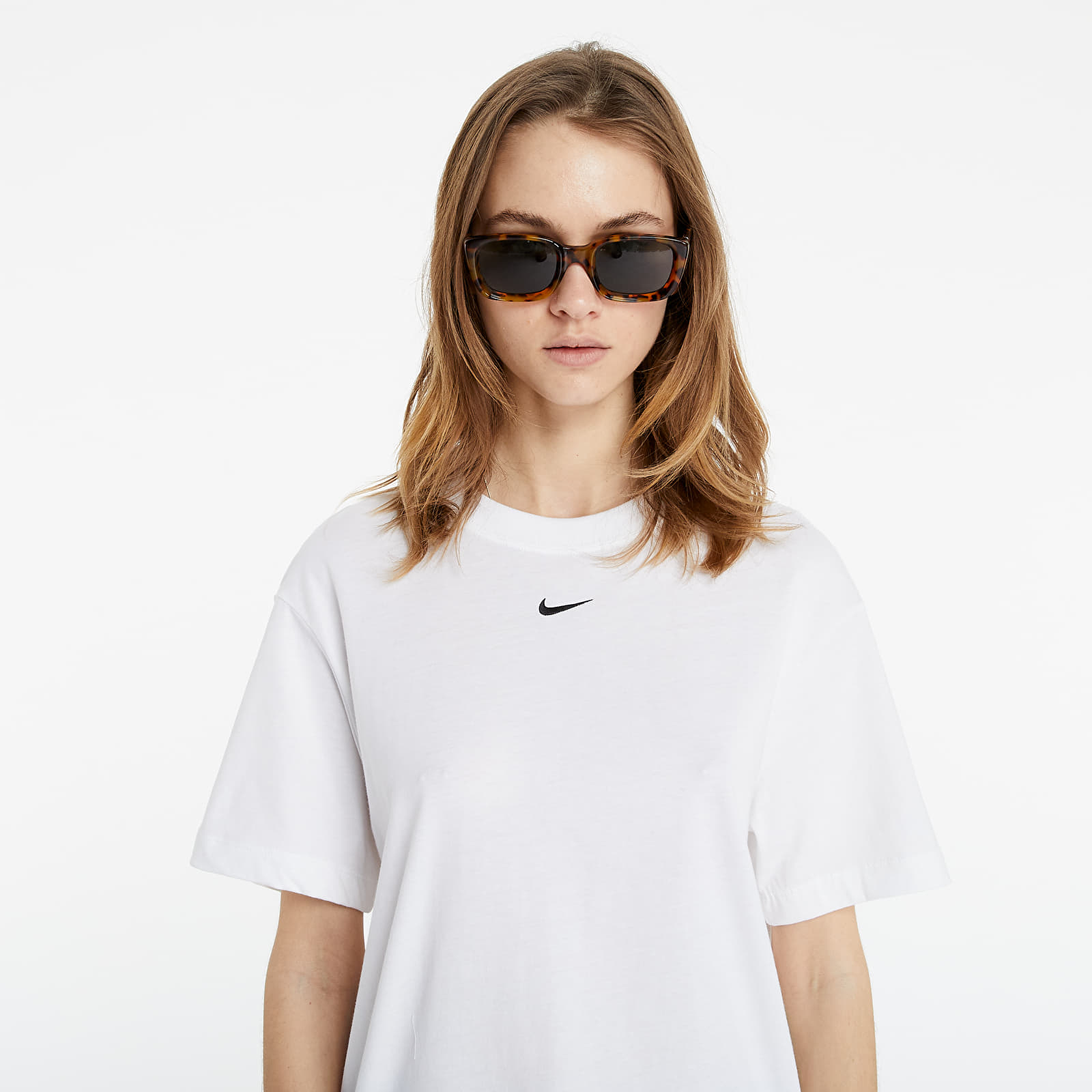 Trička Nike Sportswear Essential Boyfriend Top White/ Black