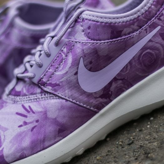 Nike juvenate floral shop