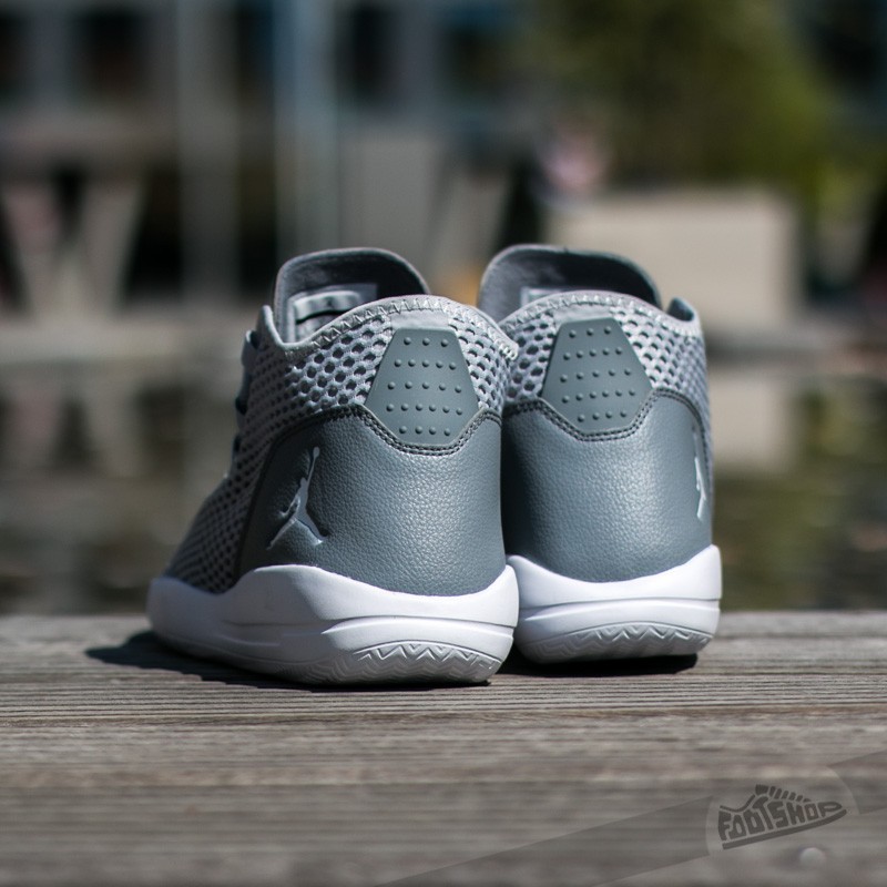 Jordan Reveal Wolf Grey/White /Cool Grey/ Infrared | Footshop display picture 3