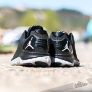 Jordan trainer white wolf grey stg top
