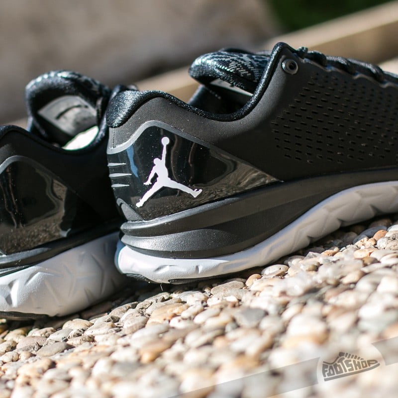 Men s shoes Jordan Trainer St Black White Wolf Grey CooL Grey